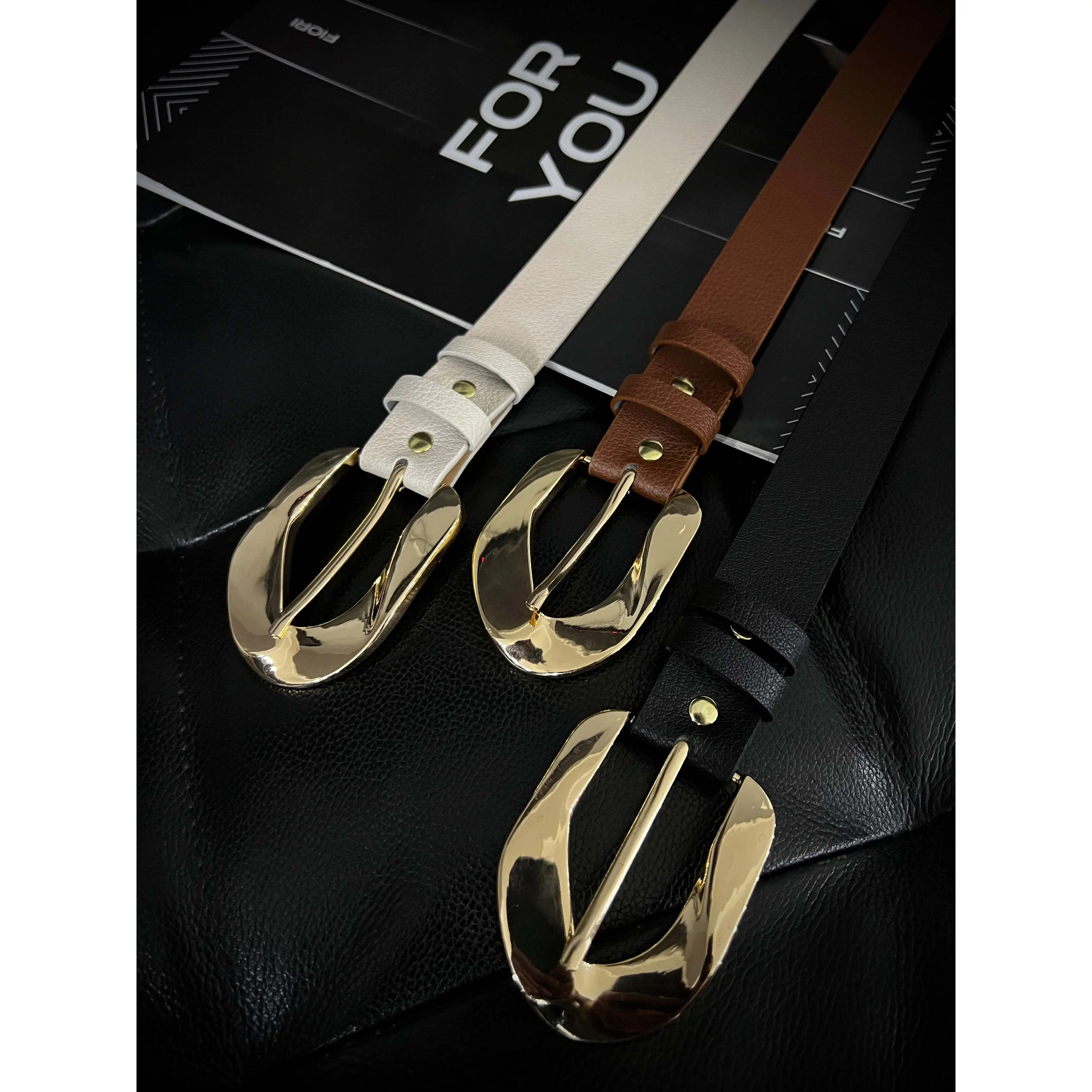 Asymmetric Gold Buckle Leather Belt Women Casual Style  display picture 1
