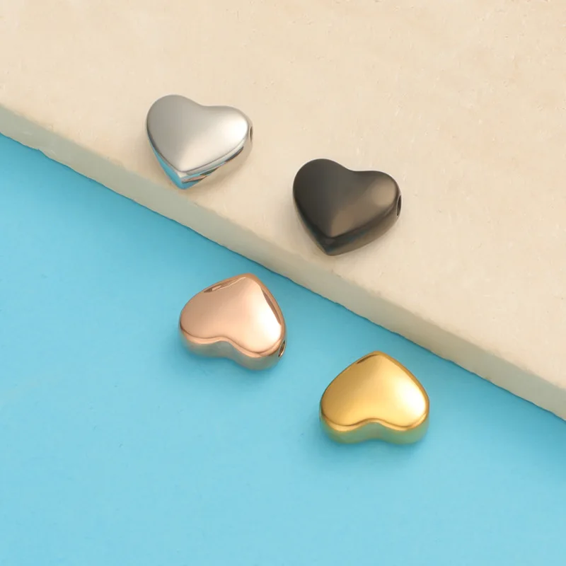 Gold Pendant Jewelry