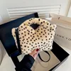 Beige#2 Pois