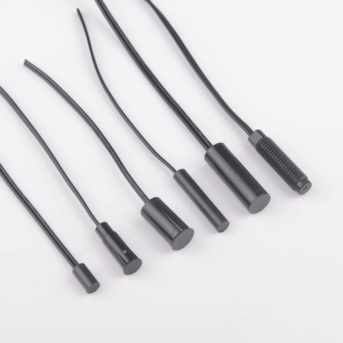 Normally Opened Closed Plastic Case Reed Switch Screw Mount Rectangular Magnetic Proximity Sensor for Security Safety Equipment
