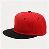 Rojo con ala negra.