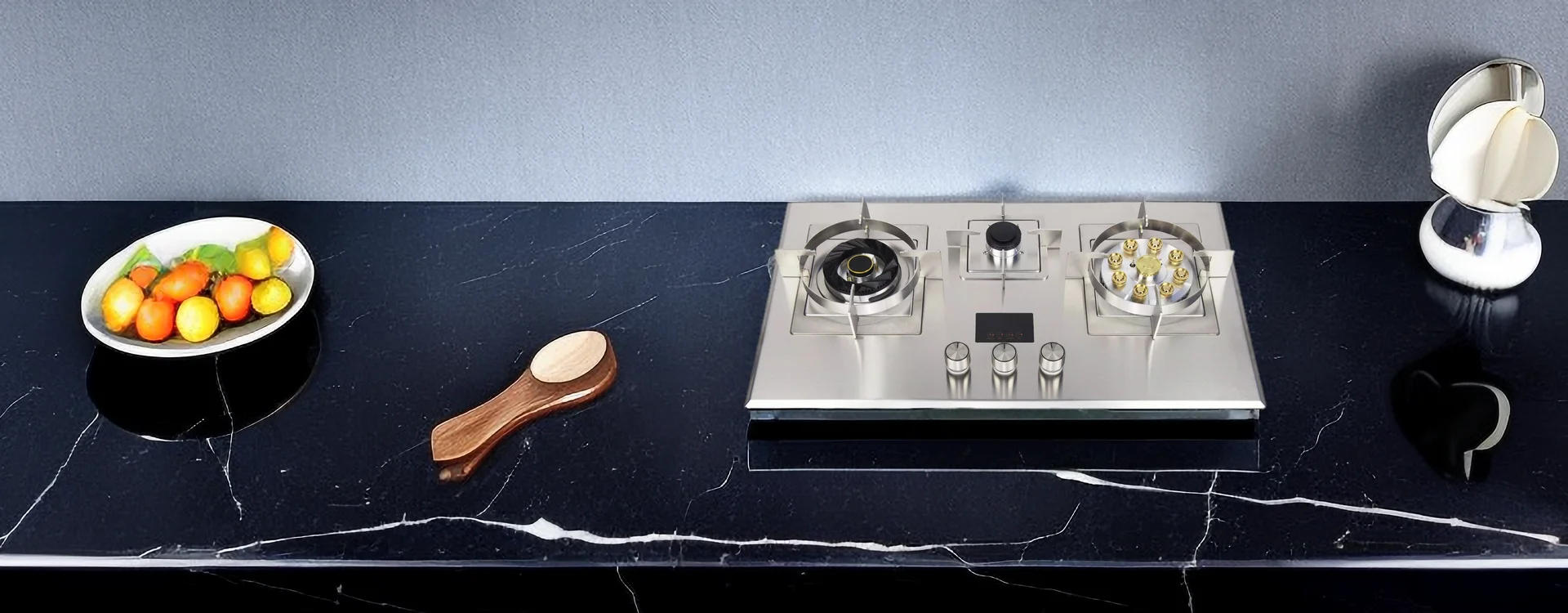 Professionally Designed Threeeye Gas Stove Fierce Fire Household