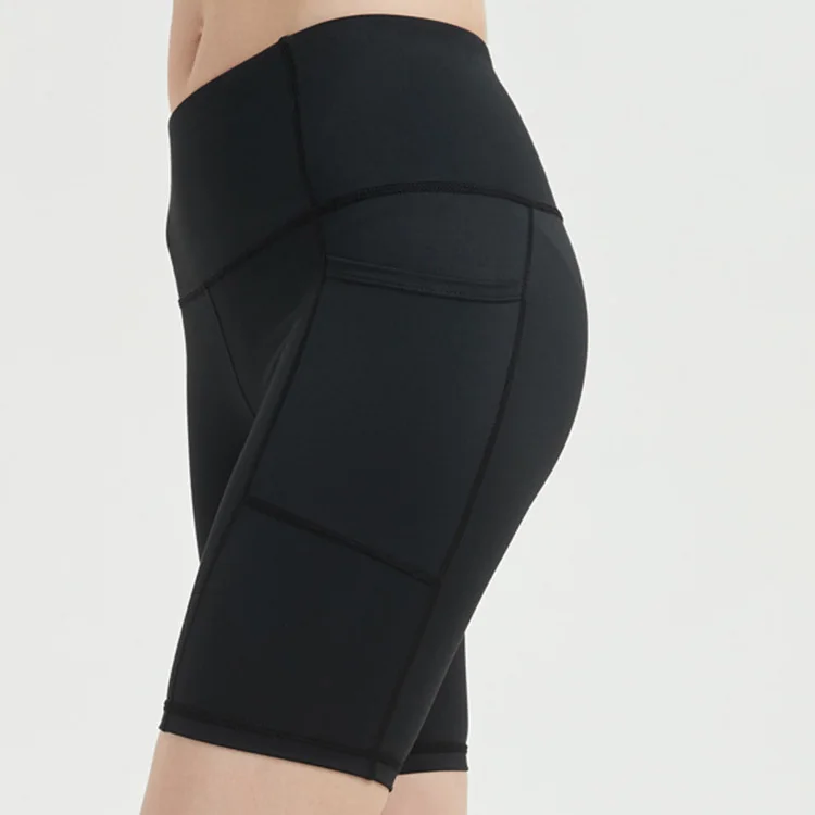 commando under leggings