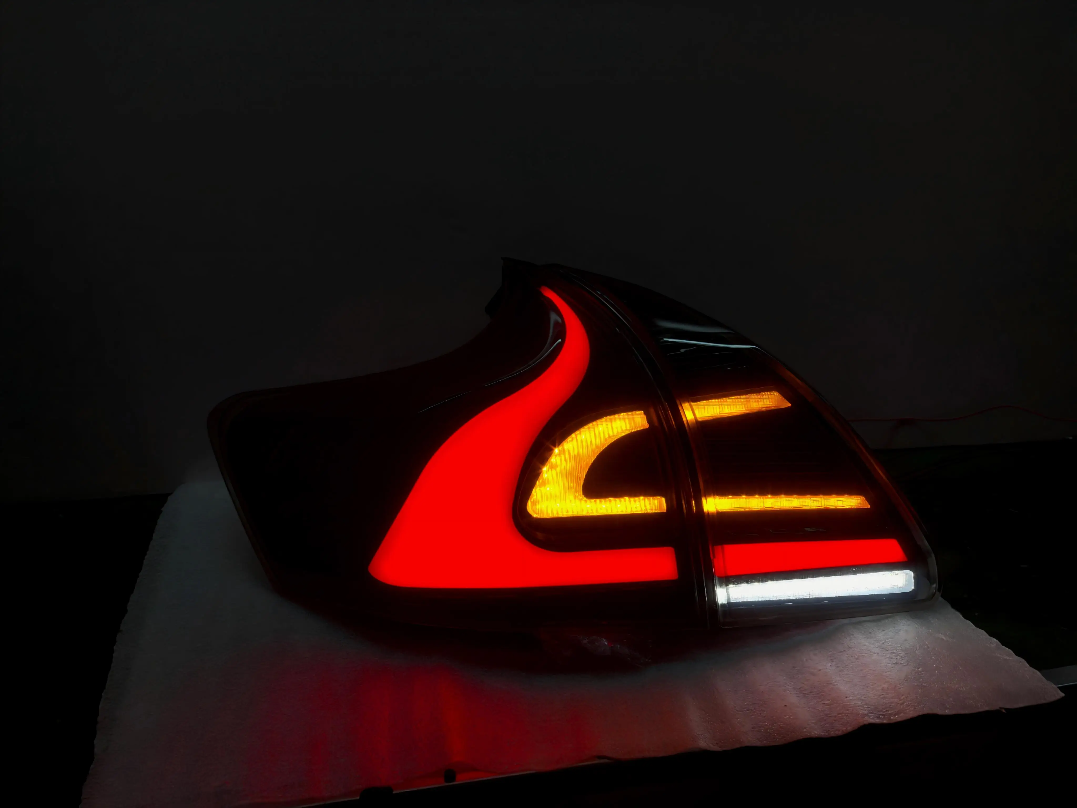 LED Third Brake Stop Light For 2009-2014 Toyota VENZA – Rear Spoiler Tail Lamp Clear Lens
