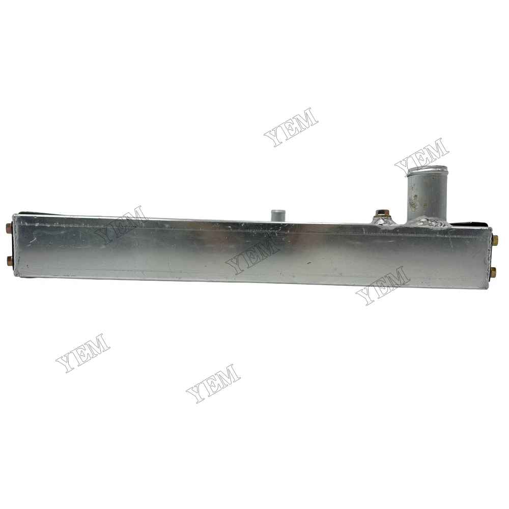 Radiator Assy 6457400 Fit for Kubota V3300 Engine 4