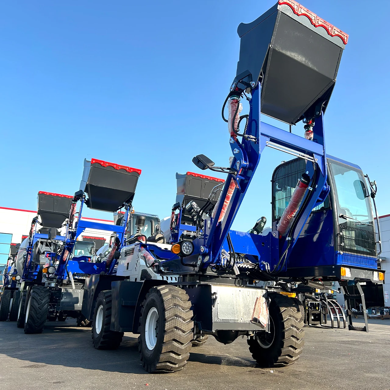 2.0 M3 3m3  4m3 4X4 Diesel Self Loading Concrete Mixer Propelled Small Concrete Mobile Concrete Mixer Truck for Sale