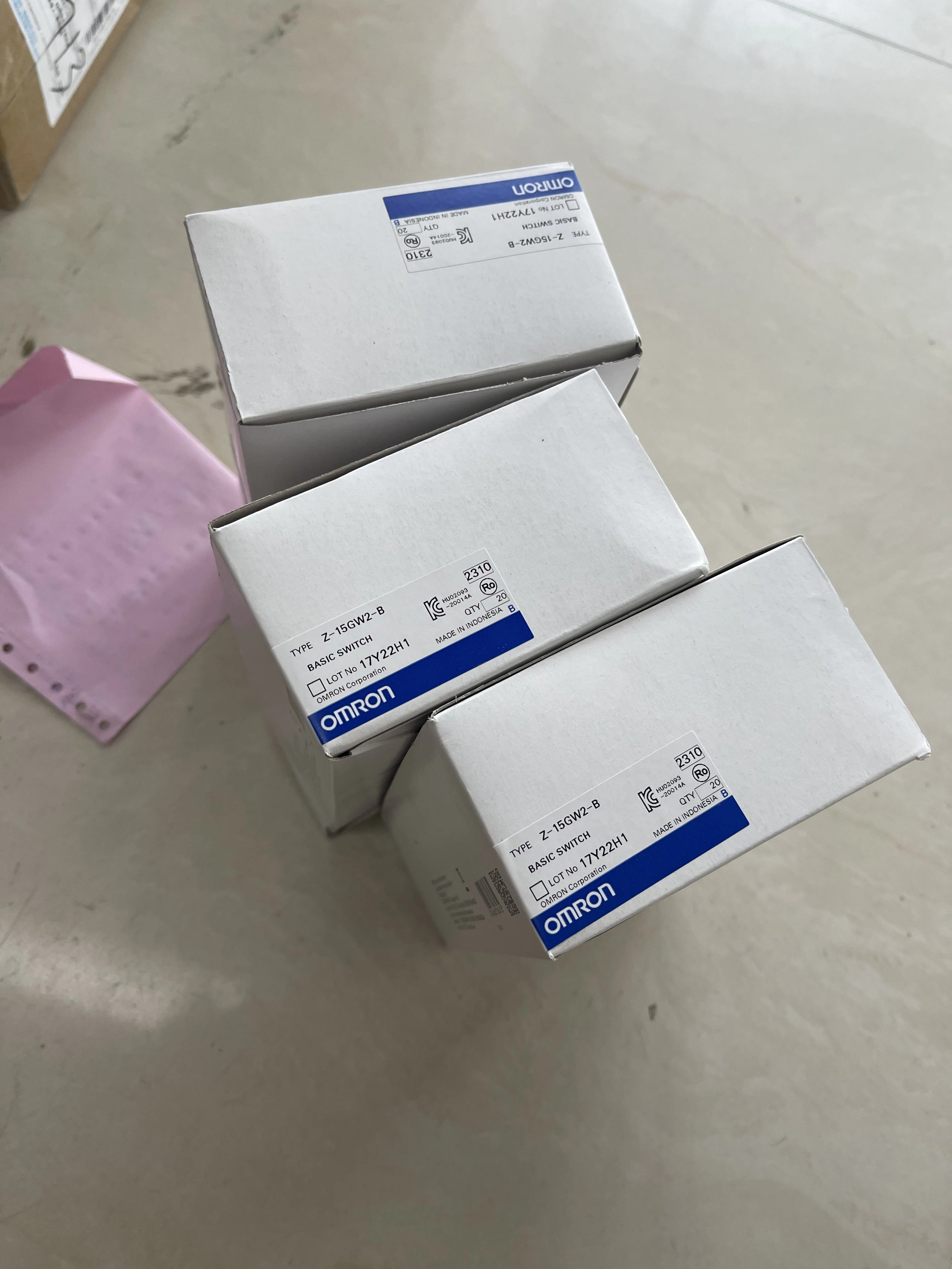 Omron Basic Switch Z-15GW2-B Omron Basic Switch Z-15GW2-B