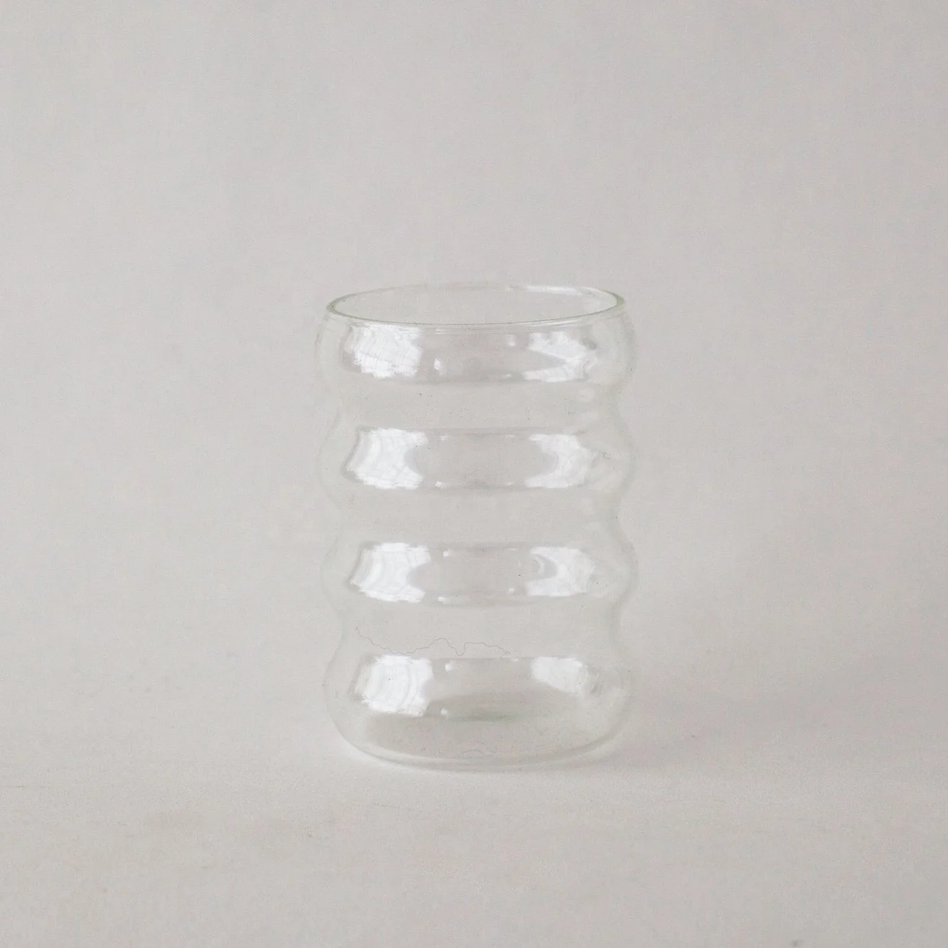 Custom Made Different Colored Borosilicate Ripple Glass Mugs Cups for Wine Juice Drinking
