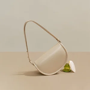 Simple Casual Pure Color Women Genuine Leather Handbags Rivets Strap Half-moon Wholesale Cowhide Leather Shoulder Bags Women