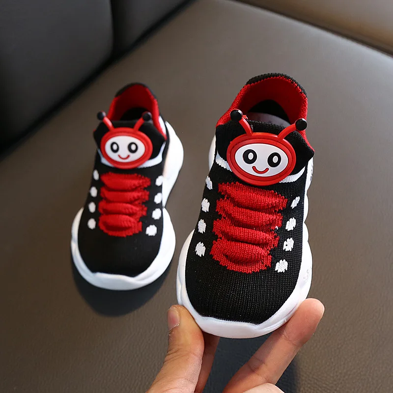 Оптовая продажа, детское цвета кроссовки сетчатые платья для девочек с персонажем мультфильмов обуви