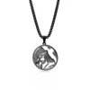 The black square pearl chain