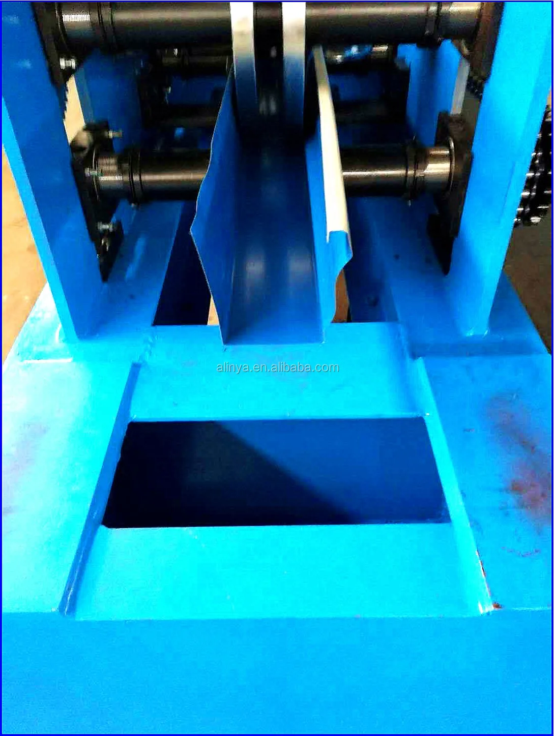 Guard Micro Mesh Greenhouse Gutter Making Machine