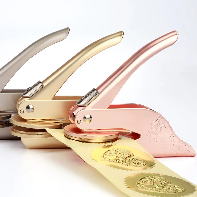 Металлическая этикетка на заказ