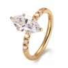 Anillo de oro macizo de 10 quilates con diamante de laboratorio