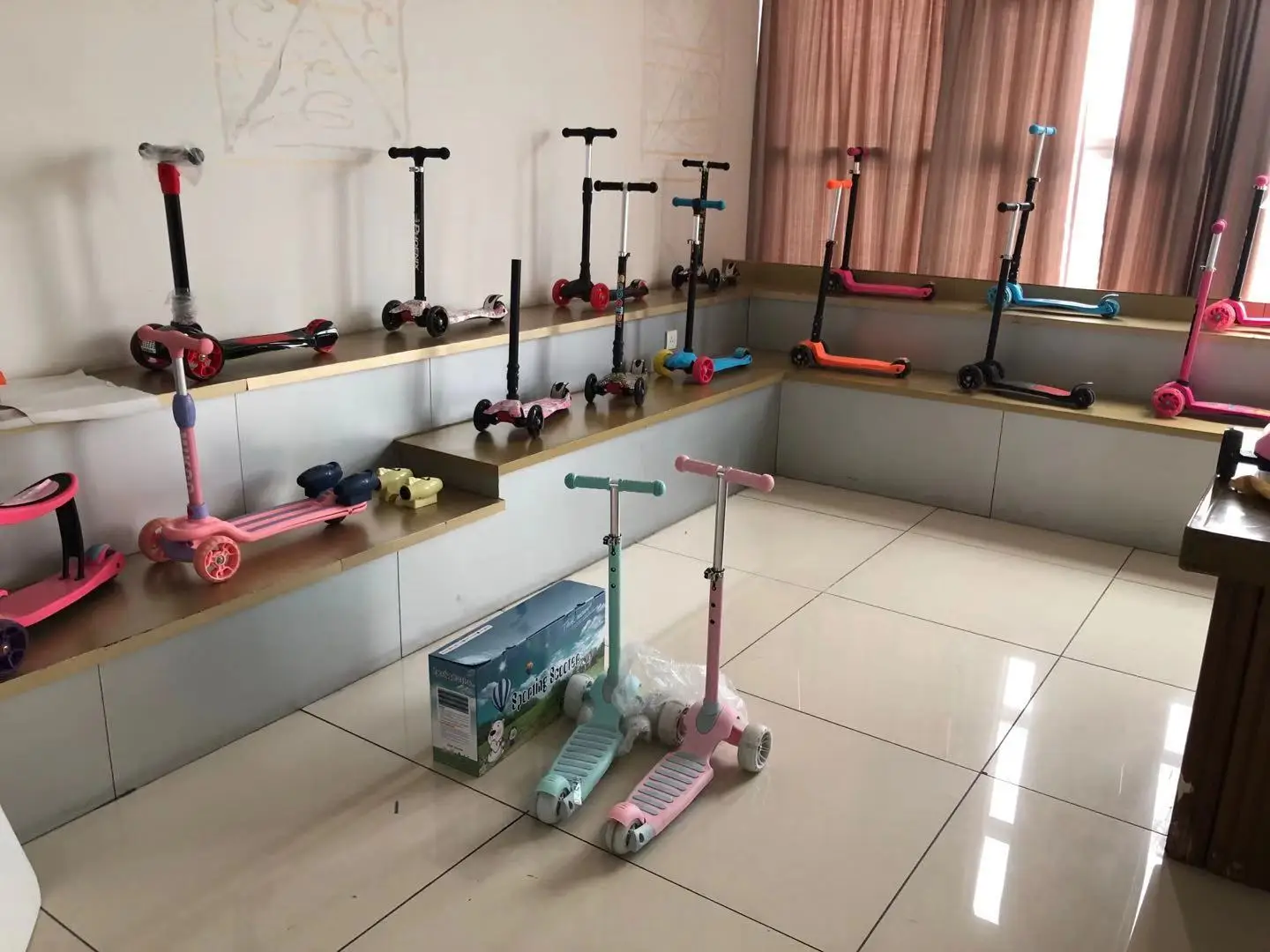 Yongkang Zongchi Industry And Trade Co., Ltd. 1