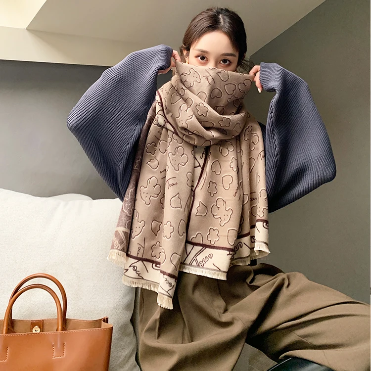 Wholesale Wholesale2022 new Lady Fashion Winter Tassel Cashmere Pashmina  Shawl Scarf From m.