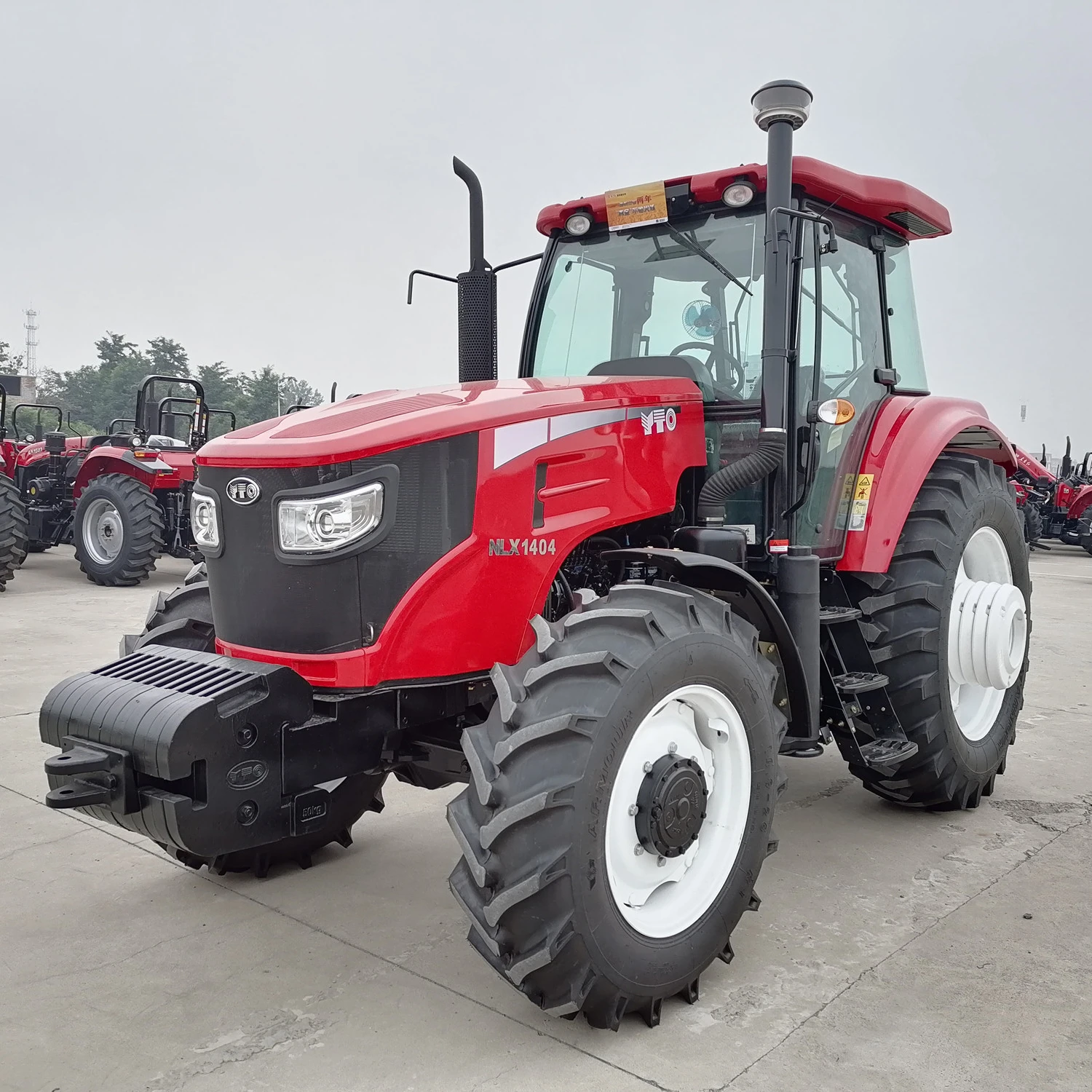 YTO NLX1404 トラクター 140馬力 農業用 4WD 12+4段変速 1年保証 YTO NLX1404 トラクター 140馬力 農業用 4WD 12+4段変速 1年保証
