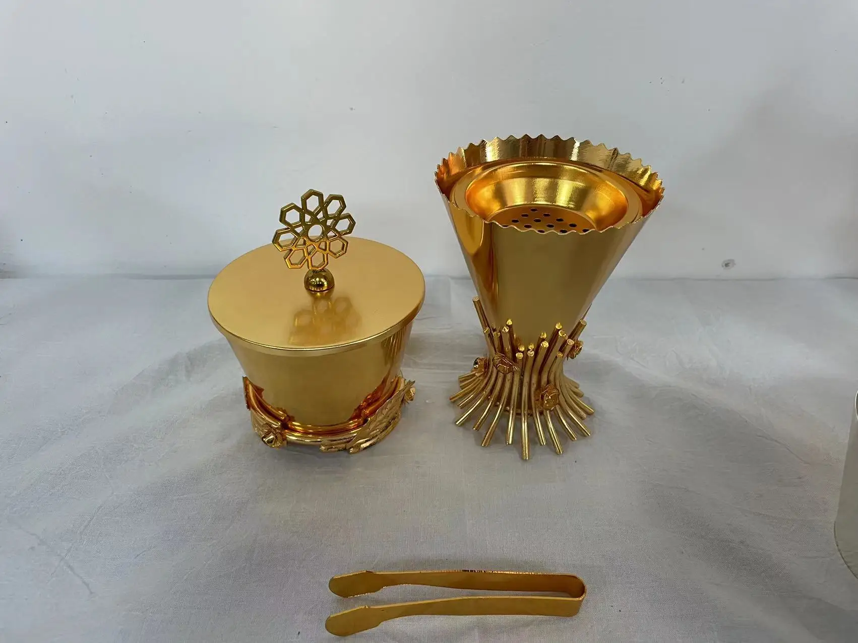 2023 New Design Modern Luxury Dubai Bakhoor Metal Incense Burner Sticks