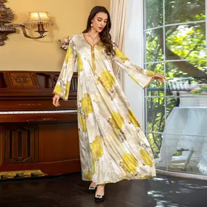 Dress Modest Abaya Muslim Dress  Red Embroidered Hooded Muslim Robe Abaya Set