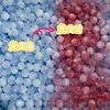 แสงอัลตราไวโอเลตเปลี่ยนสี - สีฟ้าอ่อน