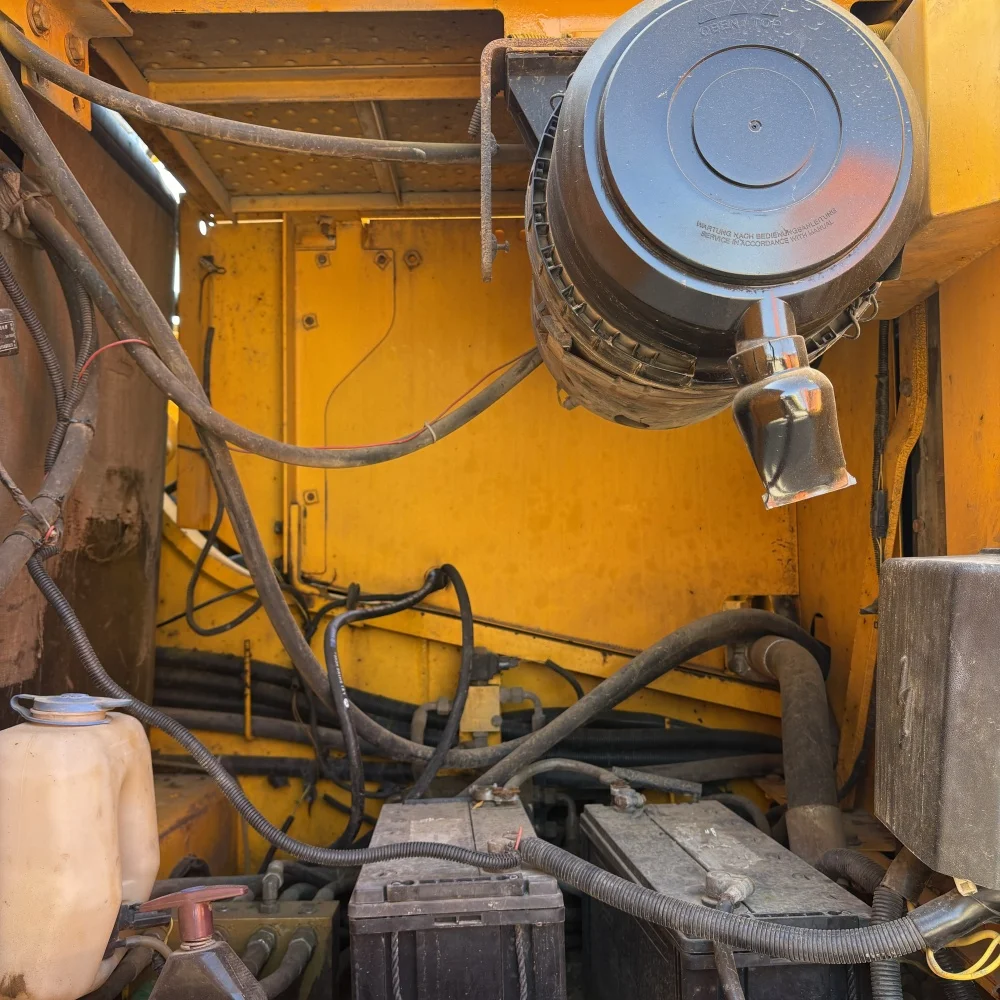 Used JCB JS220LC Excavator for Sale, 22 Ton, High Quality, Best After Service, in Stock