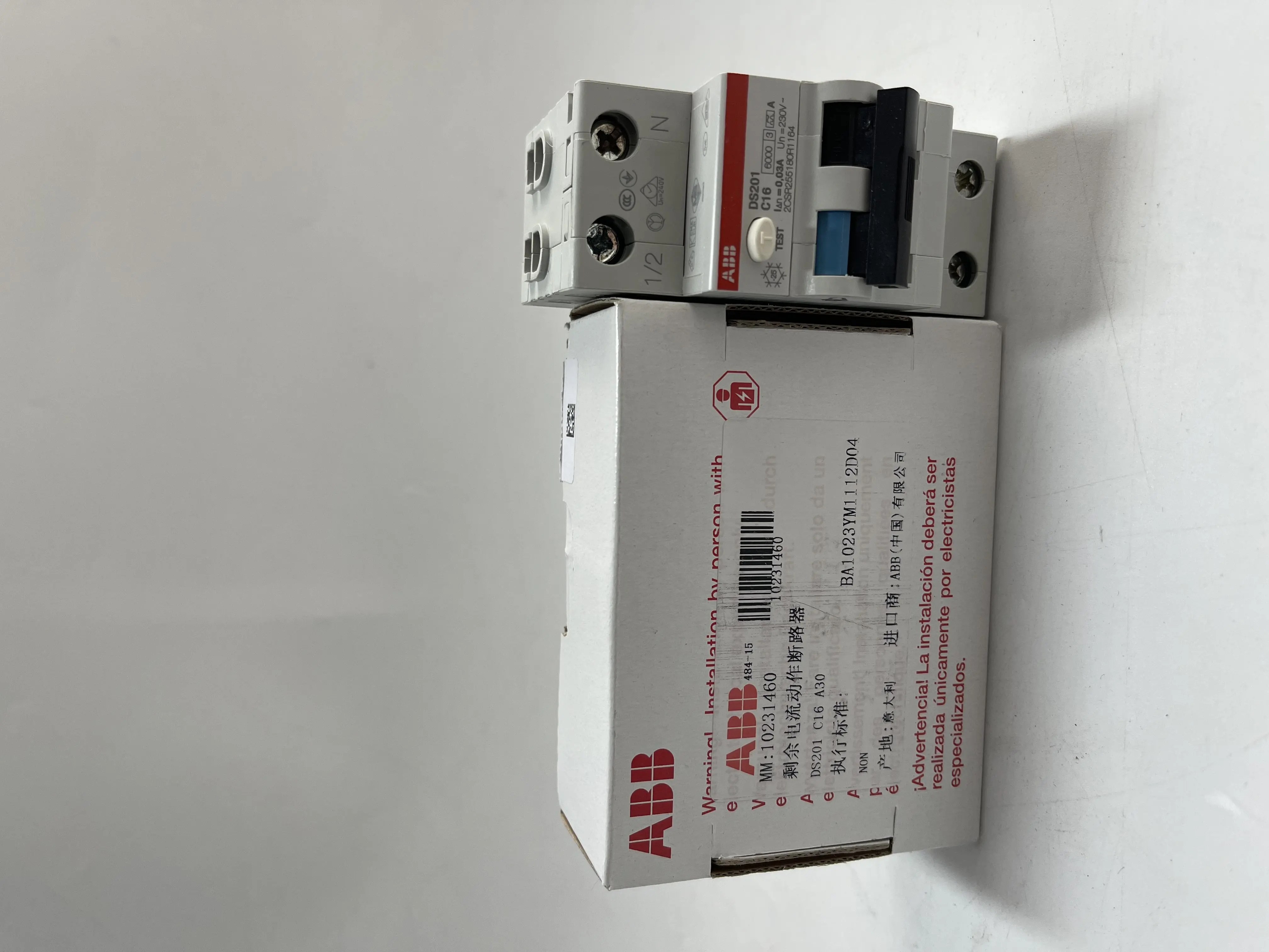 ABB RCBO Residual Current Circuit Breaker  DS201 C16 A30
