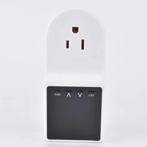 KECN 10 Years Factory Provides High-quality Compact Voltage Protectors and Refrigerator protection American Style Socket