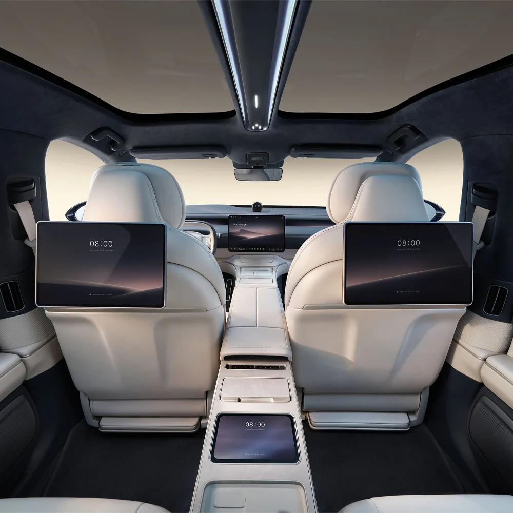 2024 NIO ET9 High-Performance Electric SUV Weilai New Energy Vehicle with 4WD Drive and Left Steering Made in China