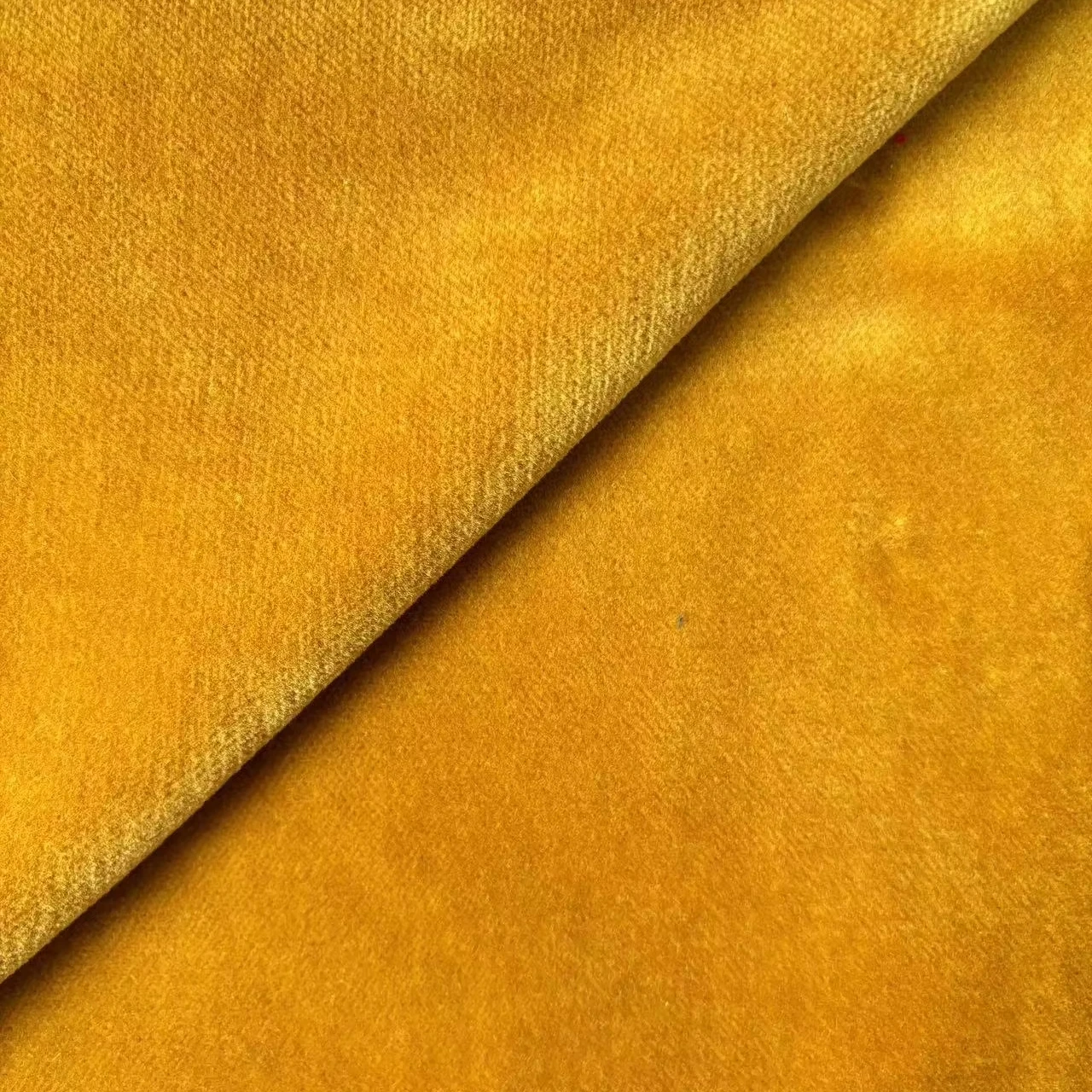 Textile Factory Direct 310gsm 100%Cotton Velvet Fabric for Girls and Boys Wedding Dress Algeria Royal Velvet Frame Packing