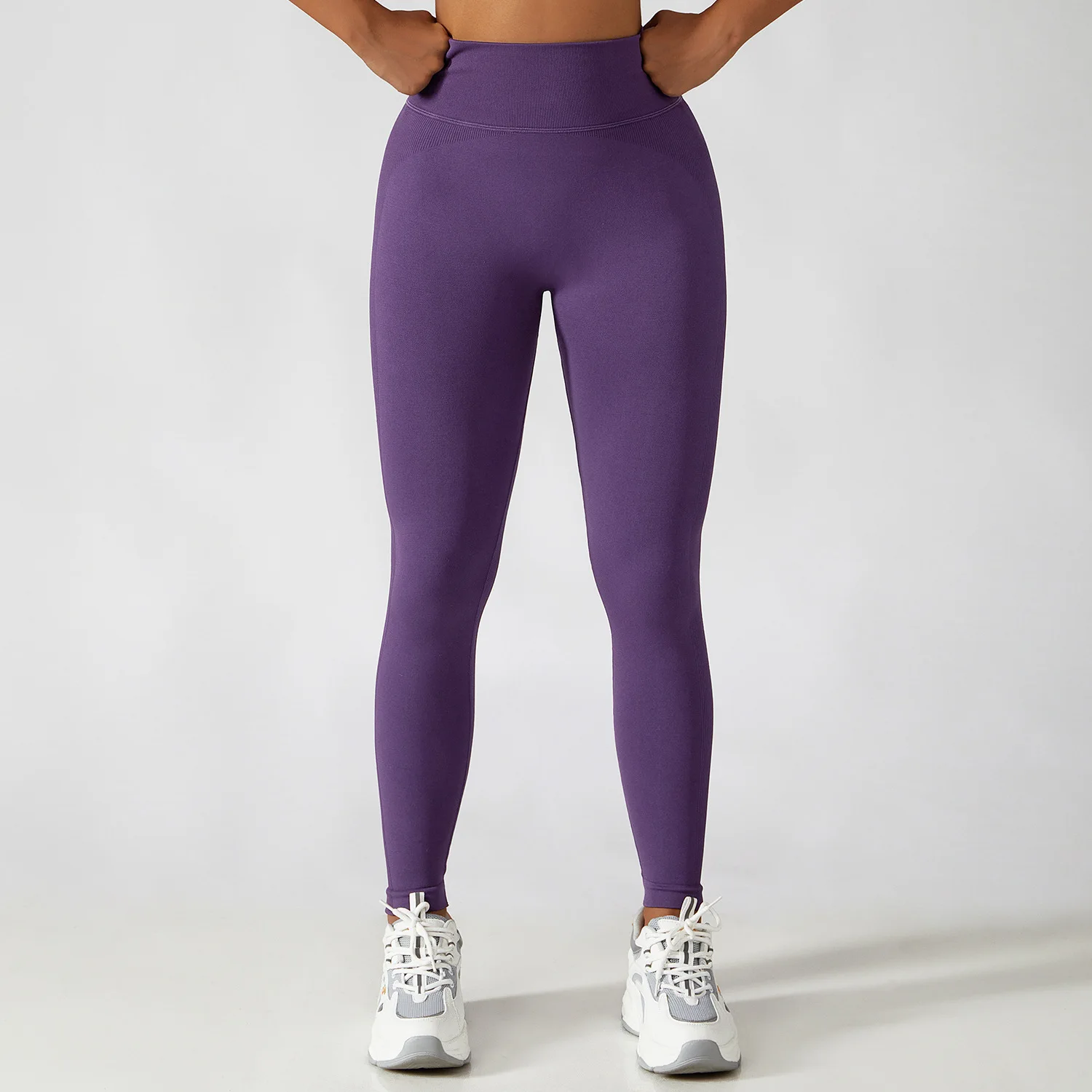 Model Seamless Slimming Yoga Leggings 