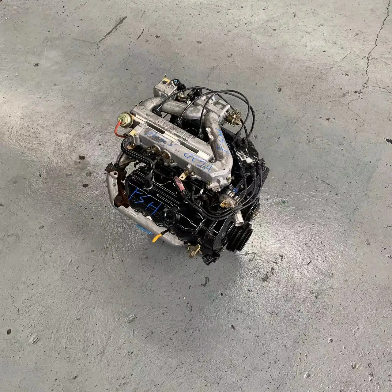 Second-hand Engine Assembly for 6 Cylinders Nissan VG20 Used Gasoline Engine