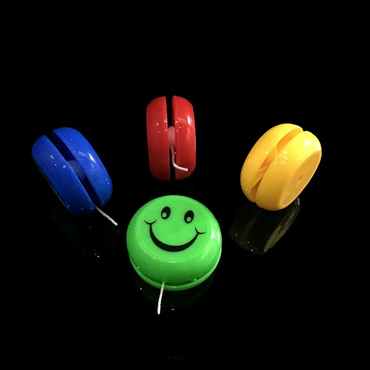 Классические пластиковые игрушки Йо-Йо среднего размера с улыбающимся лицом для детей 45 мм в капсулах