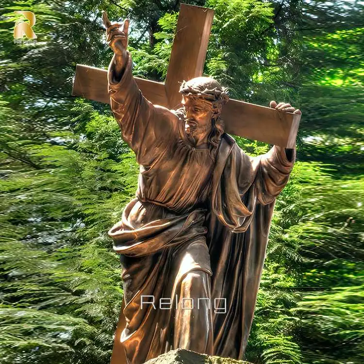 Outdoor Life Size Bronze Jesus Christ Carrying the Cross Statue