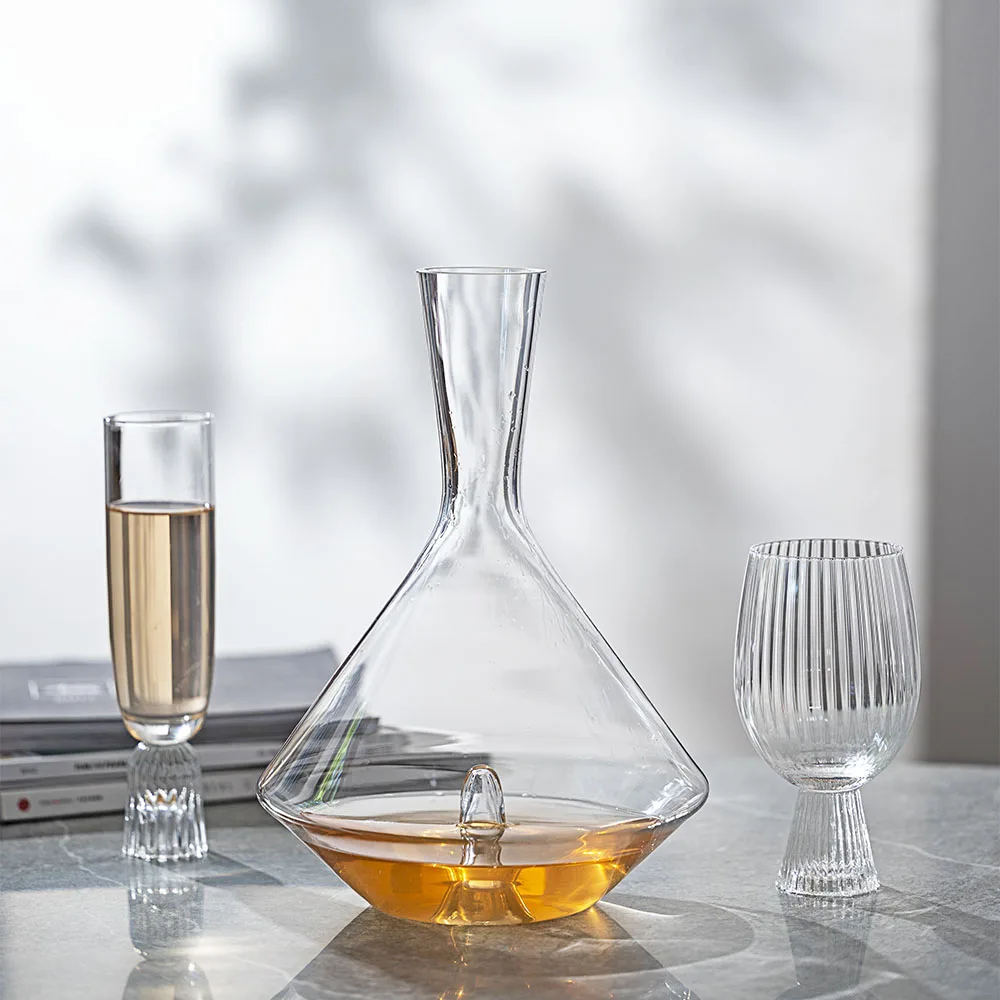 2700ml Finger Decanter  a Unique Transparent Crystal Glass Large Belly 90oz Large Capacity Wine Decanter