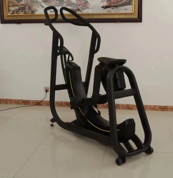 
Тренажерный зал, кардио-тренажер, прессование ног, упражнения для высоких ног 