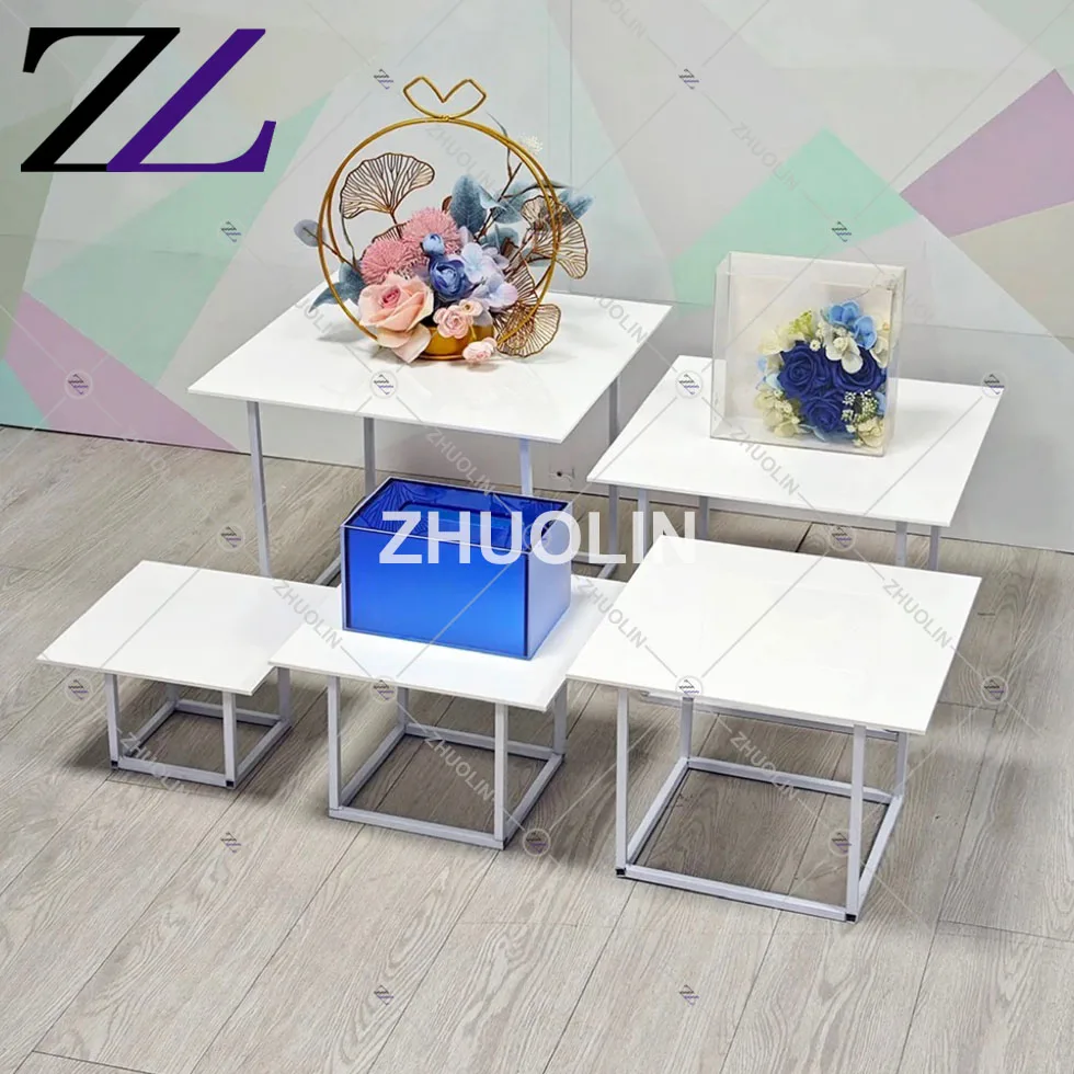 YumSur Lot De 4 Rehausseurs De Buffet En Acrylique Blanc - Présentoirs Cupcakes Et Desserts