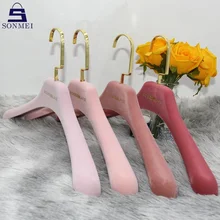 Manufacturer Flocked Luxury Jacket Garment Coat Plastic Velvet Hangers