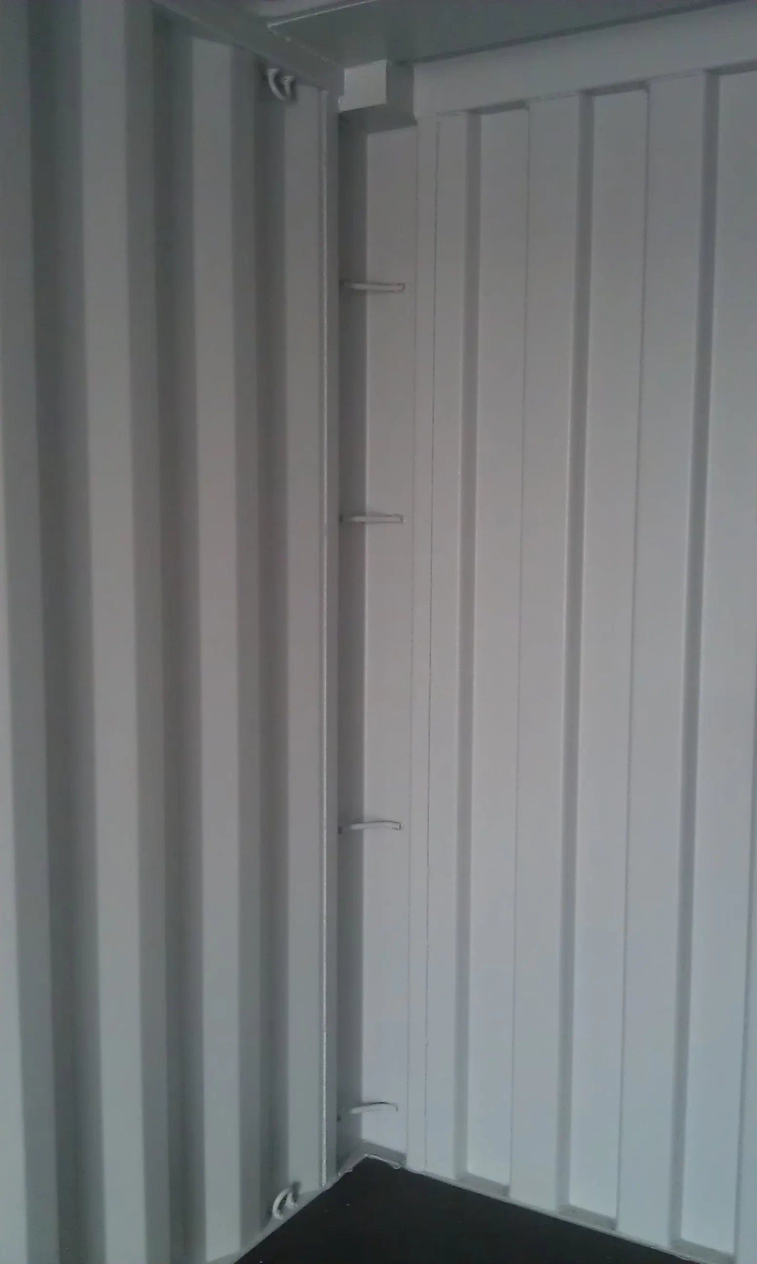 New and Used 20 Feet Length 20ft Steel Shipping Container in Tianjin Qingdao Dalian for Sale