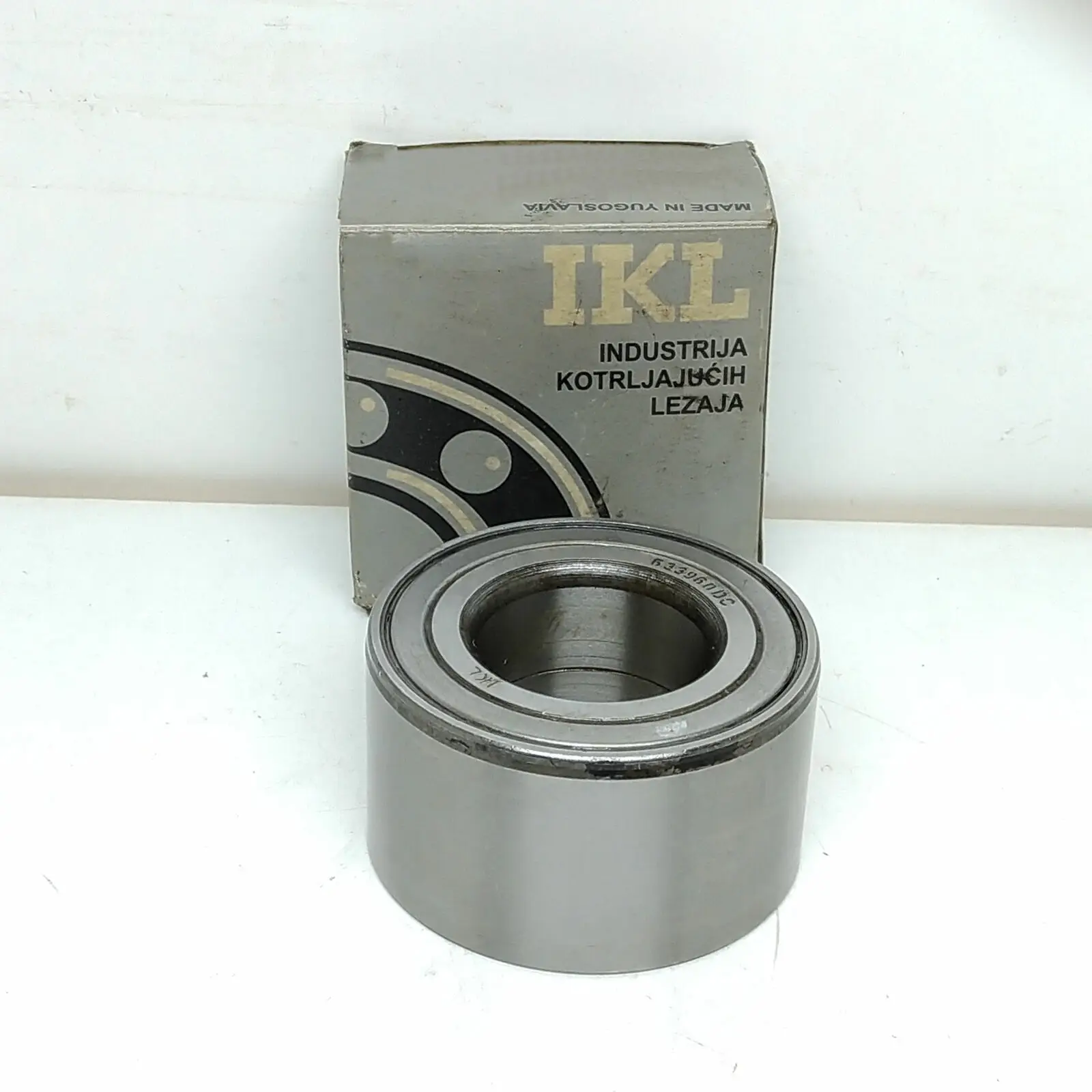 リン Bearing 81104575 for Kuhn Mower GMD55 GMD44 GMD55HD GMD66