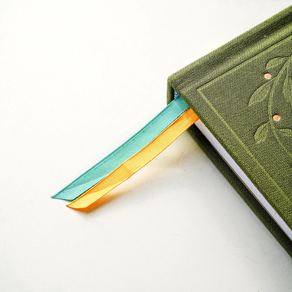 Custom Logo Gold Stamping Linen Cover Mindfulness Self Care Hardcover Daily Planner A5 Journal Notebook