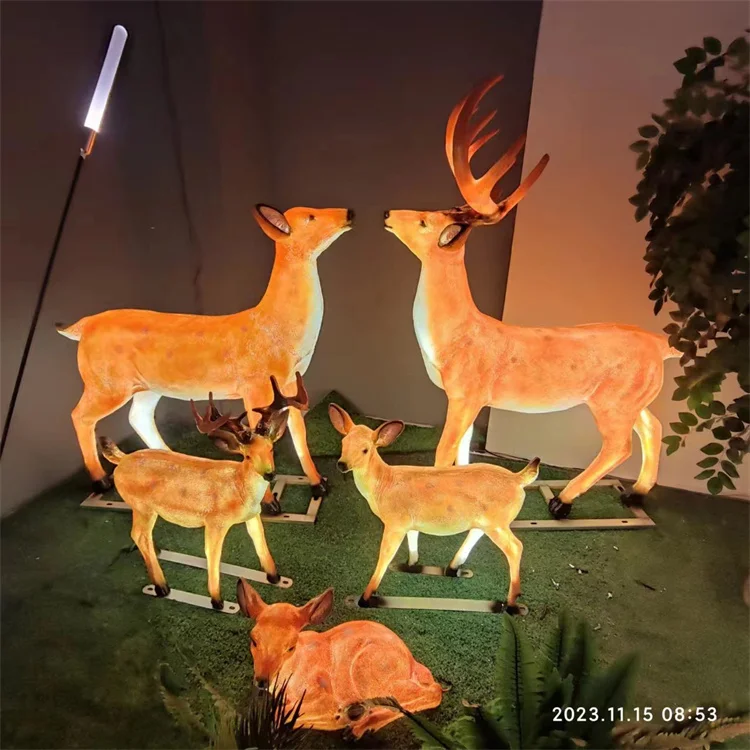 DC24V 4000K Light Festivals Most Popular Fiberglass Resin LED Deer Sculpture Animal Garden Light