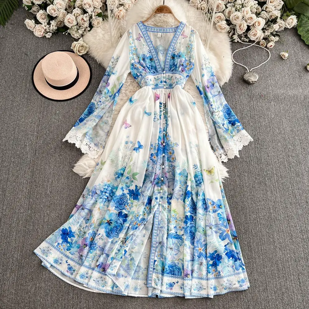 美品　On court dress S サイズ BUTY NA SZPILCE W KOLORZE BEŻOWYM Z KOKARDA DIAMENTOWĄ.MODEL