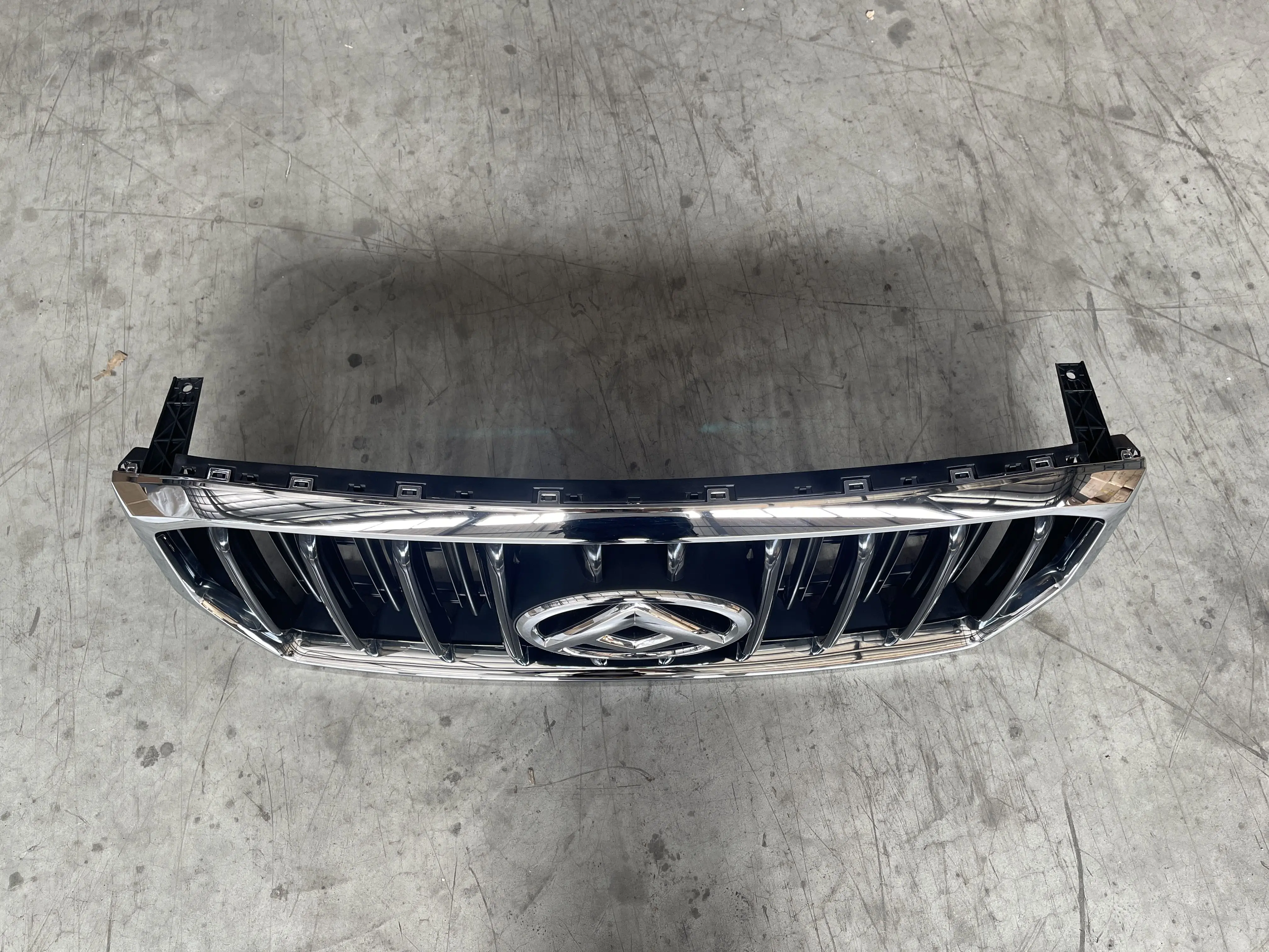 #C00054226 Wholesale Car Grille for SAIC MAXUS |Original Replacement Parts| Genuine Quality Original Auto Body Parts for MG SAIC factory