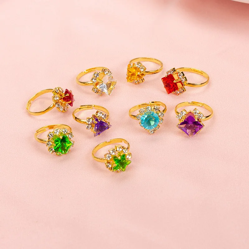 Foydream Caja De 36 Anillos Ajustables Para Niñas Con Motivos De Corazón Y Mariposa, Aleación Hipoalergénica, Regalo De Cumpleaños En Estuche Rosa