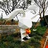 Escultura de conejo zanahoria