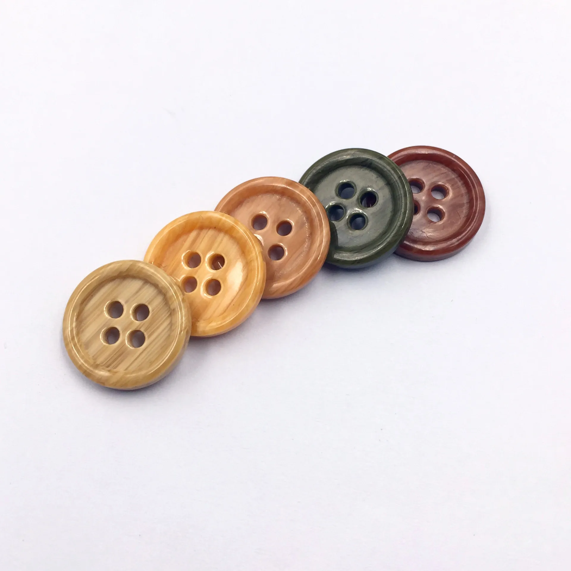 Stock Custom 4 Holes Sewing Polyester Resin Button for Garment Accessories
