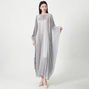 2025 New Design Women's Elegant Dress Loose Plus Size Bat Sleeve Dress High Quality Miyake Pleated Dress Solid Color Party Dress