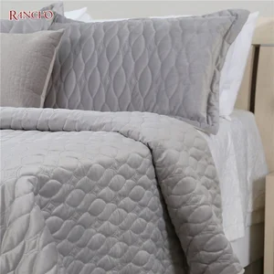 Newest Design Velvet Bedspread 100%polyester Bedspread Luxury Bedspread Sets Quilt Set
