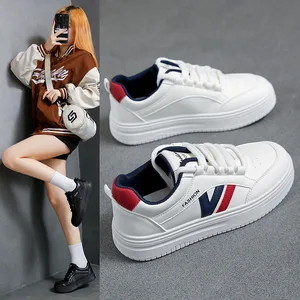 X202 Wholesale Spring Lightweight Anti-Slip Trend Casual Platform Shoes Women's Breathable Shoes