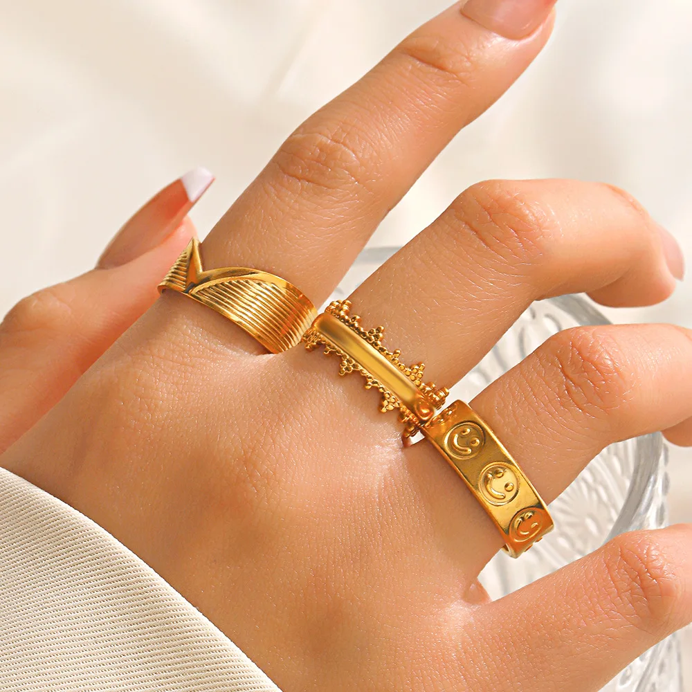 European Style Popular Stainless Steel Geometric Open Ring Female Personality Hip Hop V-shaped Titanium Steel Ring Wholesale